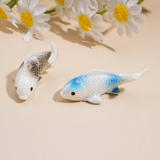 Colorful Realistic Koi Carp Fish with Shiny UV Finish Acrylic Beads, Multi-Color, Random Mix
