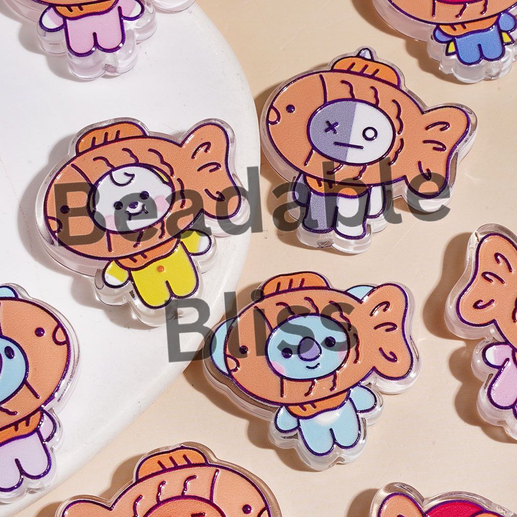 Acrylic Beads Korea Boy Group Image Series Wearing Sea Bream Cake Hat, Semi-Clear, Random Mix