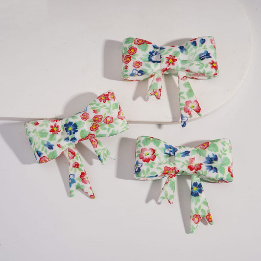 Food‑Grade Silicone Bowknot Straw Topper with Blue & Red Flowers and Green Leaves Prints