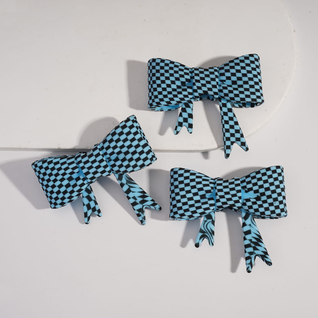 Food Grade Cup Tumbler Silicone Straw Topper Bowknot with Blue and Black Checkered Prints