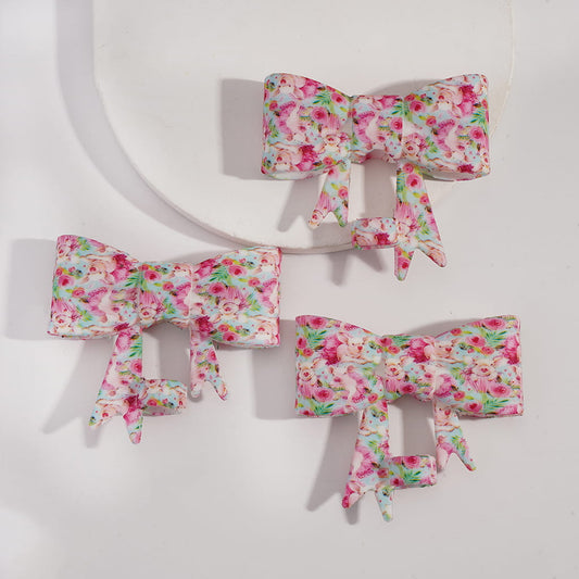 Food‑Grade Silicone Bowtie Straw Topper with Pig & Pink Flower Prints