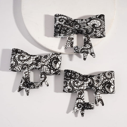 Food‑Grade Silicone Bowtie Straw Topper with Black Lase Print