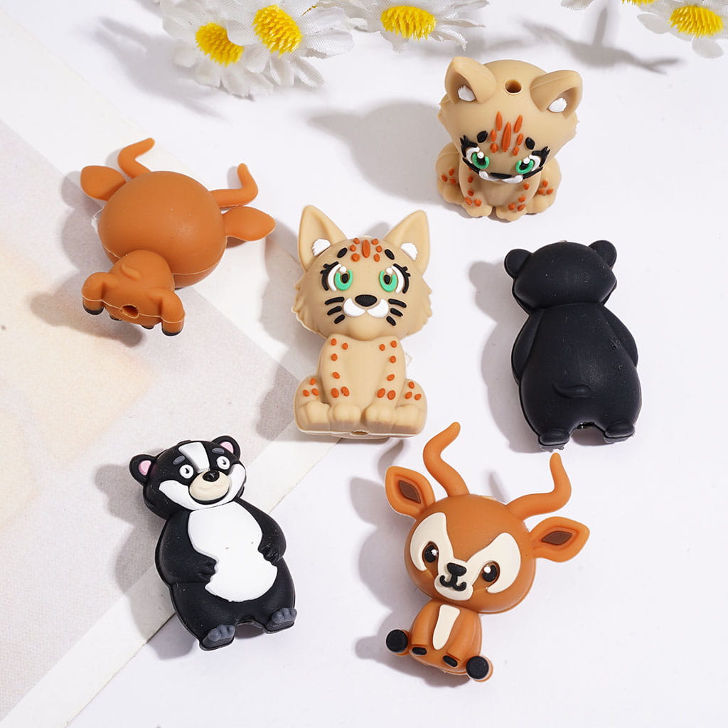 3D Cute Lovely Four-Legged Walking Forest Animal Deer, Bear, Tiger & Bull Silicone Focal Beads, Multi-Style Random Mix