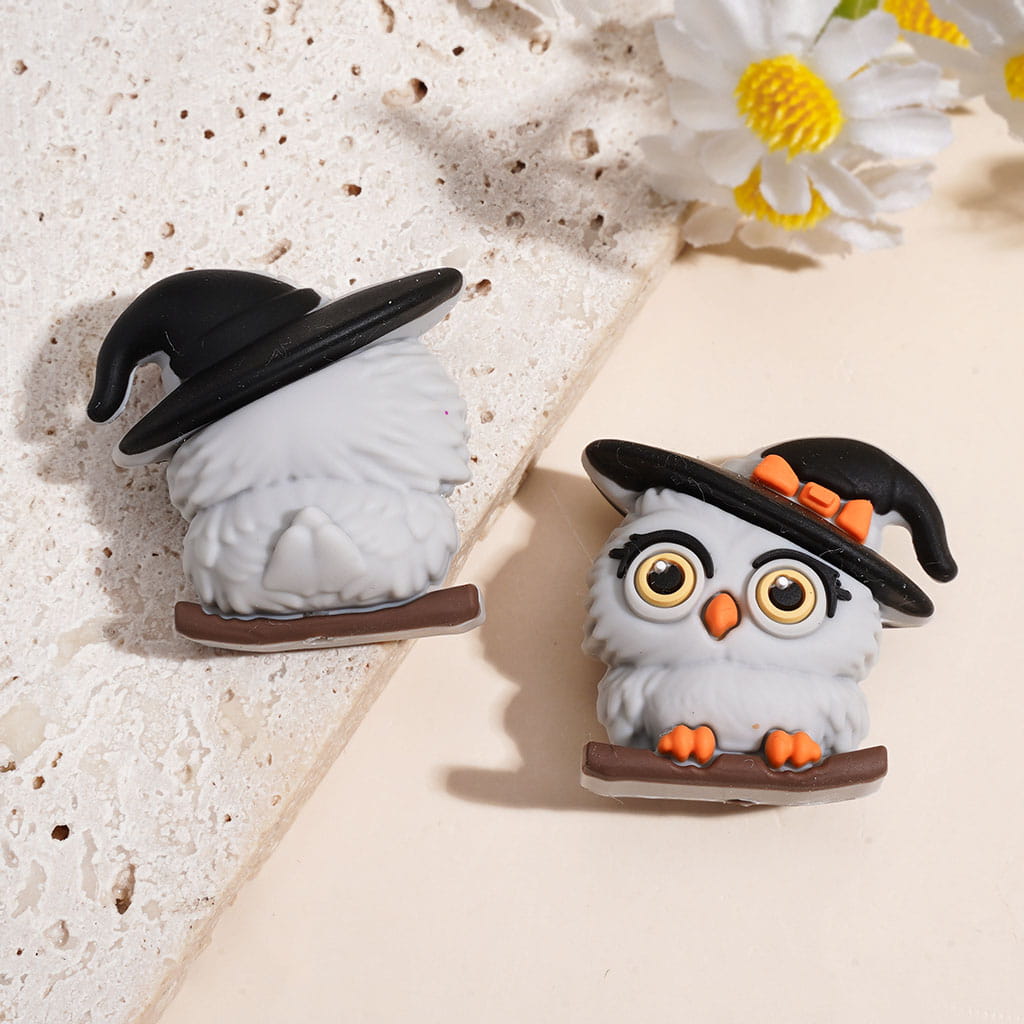 3D Halloween Big-Eyed Owl Silicone Focal Beads with Witch Hat & Standing on Tree Branch, 27*28MM, Random Mix