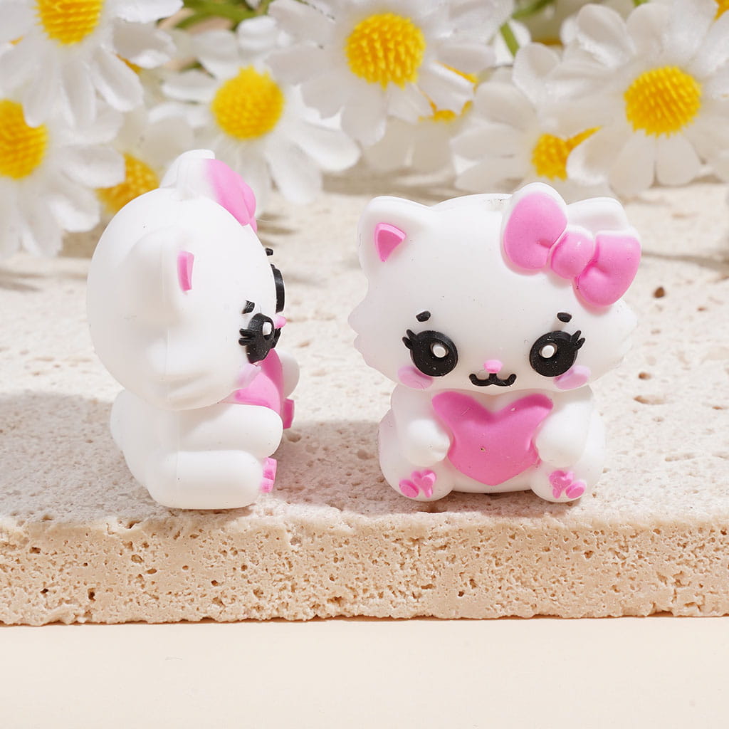 3D Lovely Cat with Bow Holding Pink Heart Silicone Focal Beads