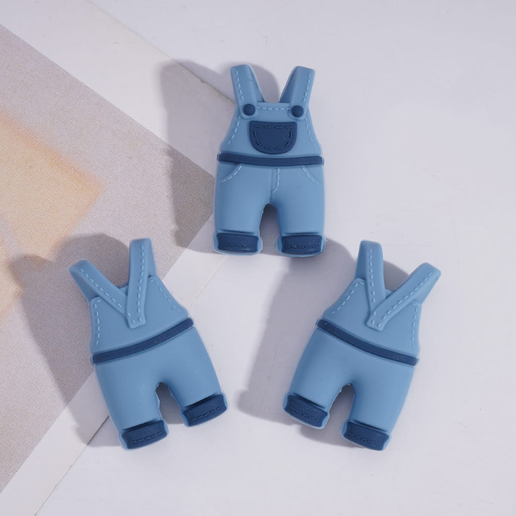 3D Spring & Autumn Clothing Shapes Silicone Focal Beads