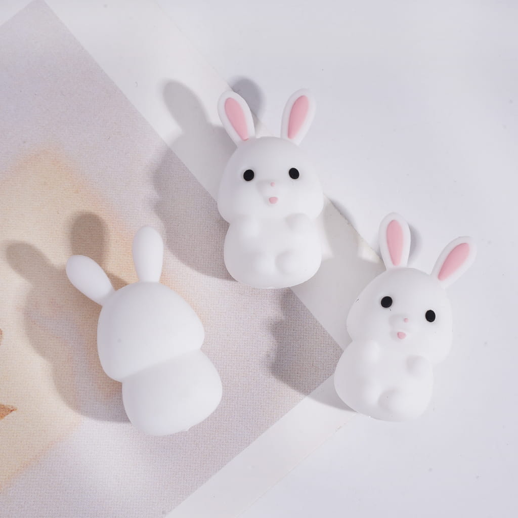 3D Sitting White Bunny Silicone Focal Bead
