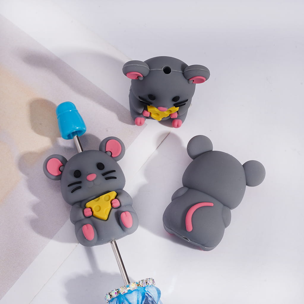 3D Cute Gray Mouse Holding Yellow Cheese Silicone Focal Beads