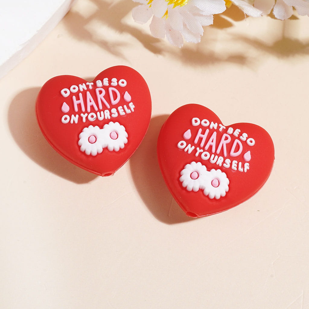 Heart-Shaped Silicone Focal Beads White Daisy Flower & Text "Don't be so hard on yourself" 23*24MM, Random Mix