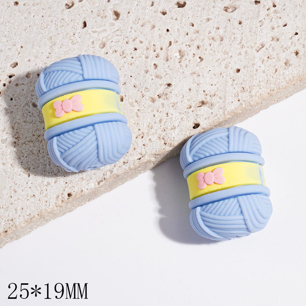 Silicone Focal Beads 3D Wool Yarn with Bowtie, 25*19MM, Multi-Color