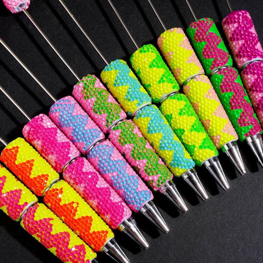Neon Color Rhinestone Beadable Clay Pens with Vertical Wavy Shape, Various Colors Random Mix