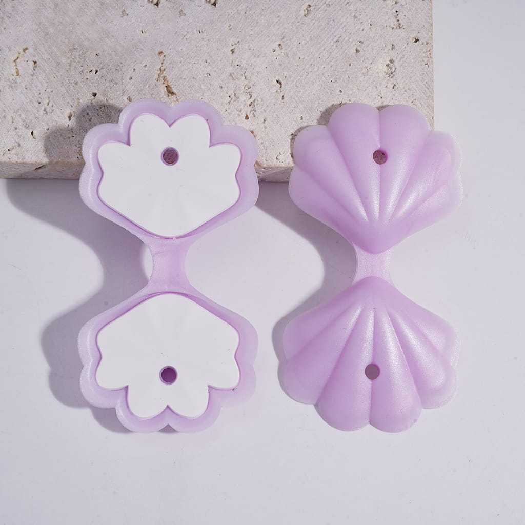 3D Sea Shell in Assorted Colors Silicone Focal Beads