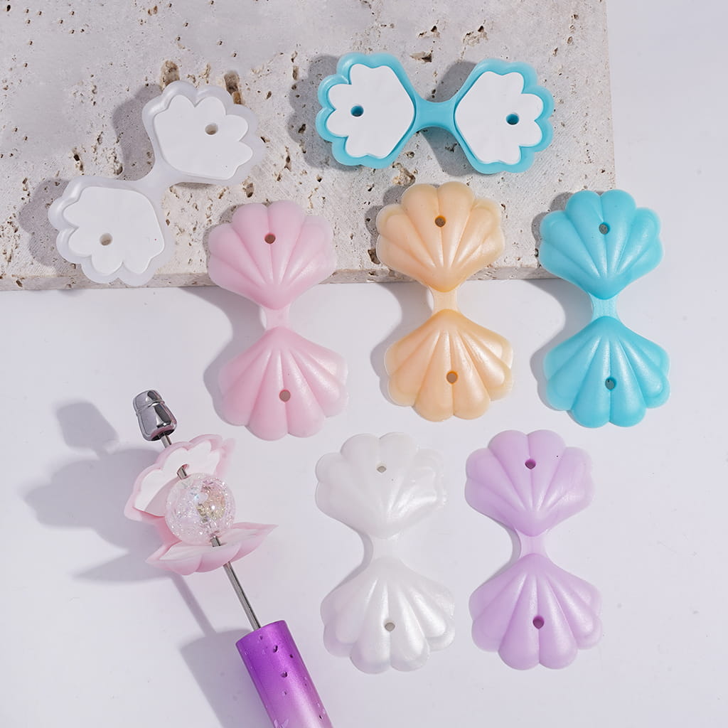 3D Sea Shell in Assorted Colors Silicone Focal Beads