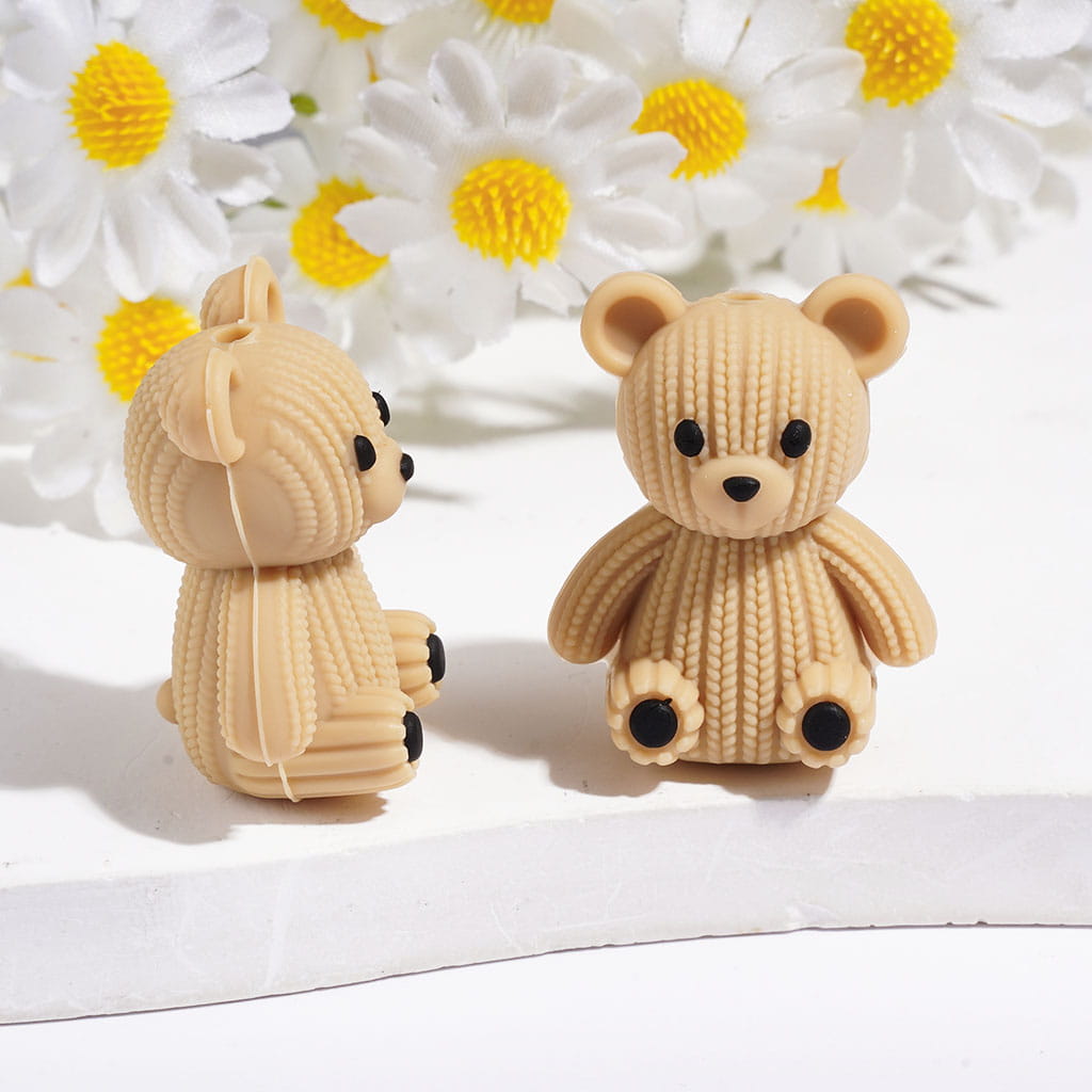 3D Adorable Knitted Teddy Bear with Wool Yarn Texture Silicone Focal Beads, Multi Colors Random Mix