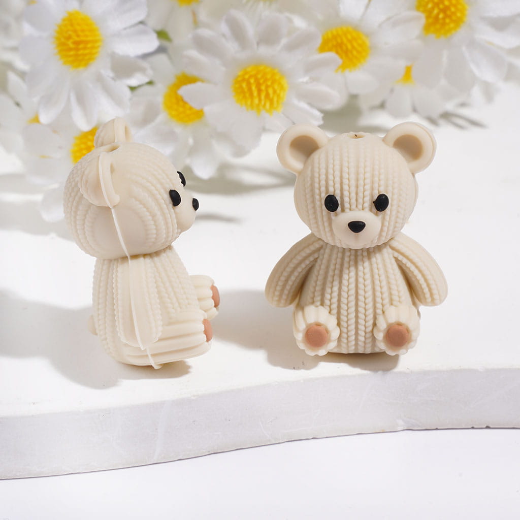 3D Adorable Knitted Teddy Bear with Wool Yarn Texture Silicone Focal Beads, Multi Colors Random Mix