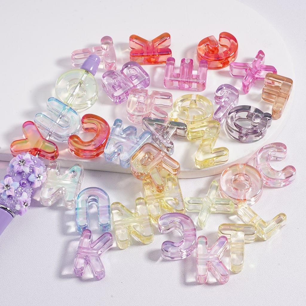 UV Coating Cute English Letters Translucent Color, Acrylic Beads Random Mix (The Hole is Horizontal, not Vertical)