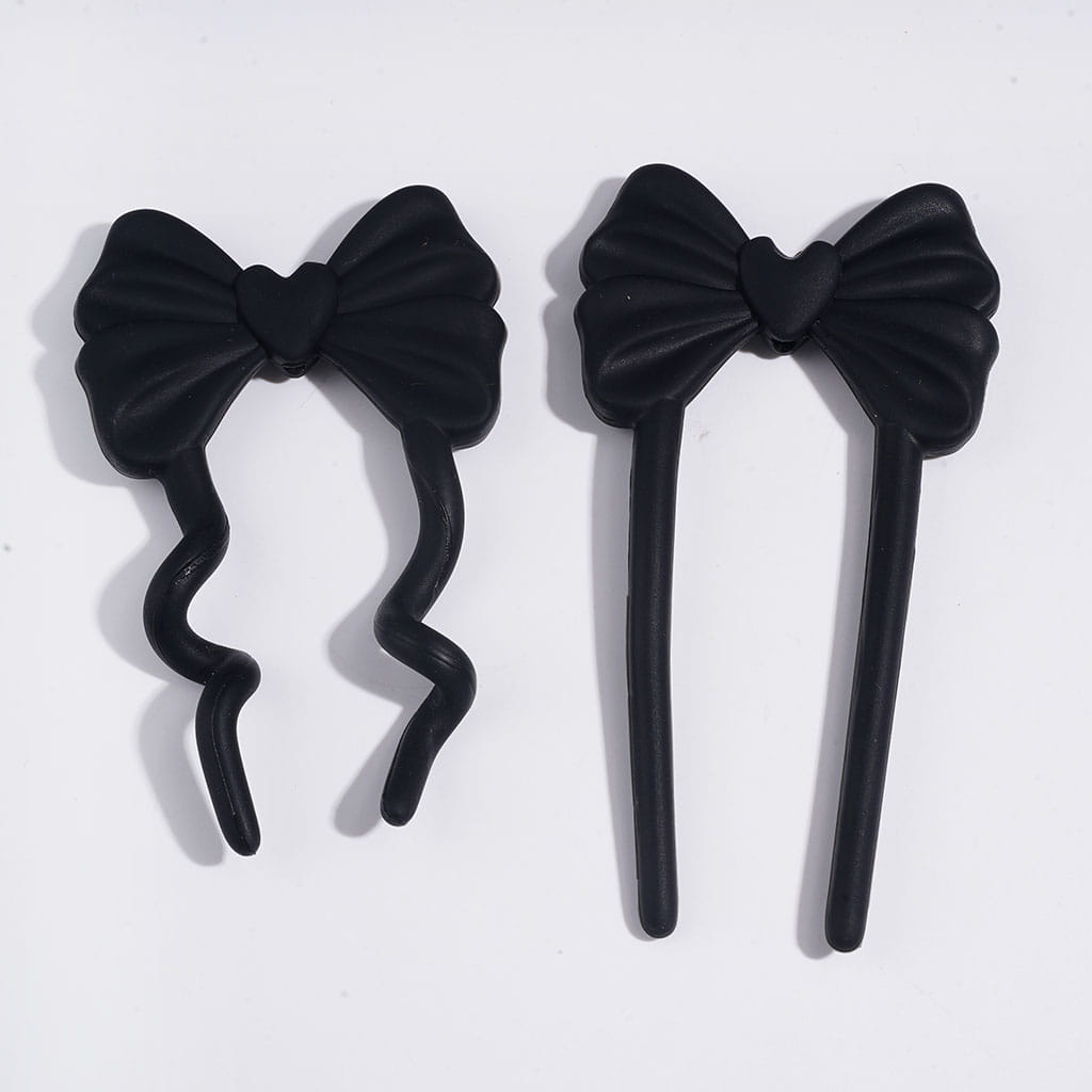 3D Elegant Black Bowtie with Heart Design Flexible Silicone Focal Beads, 97*52MM (Video Usage Instructions)
