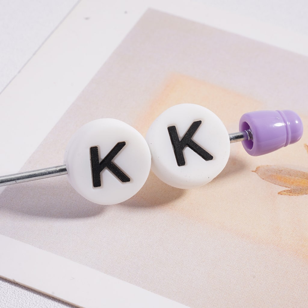 Mini Flat Round Alphabet English Letters Prints Silicone Beads (The Hole is Horizontal, not Vertical)