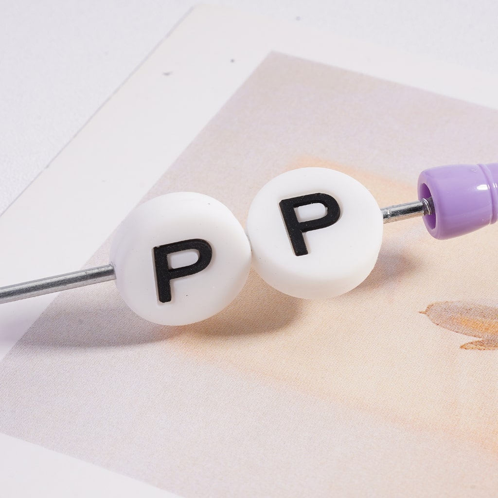 Mini Flat Round Alphabet English Letters Prints Silicone Beads (The Hole is Horizontal, not Vertical)
