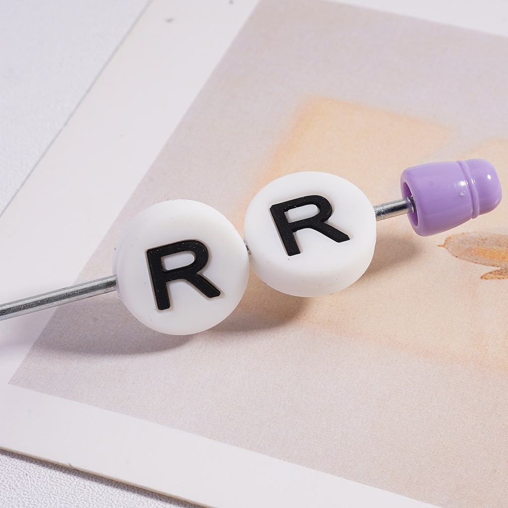 Mini Flat Round Alphabet English Letters Prints Silicone Beads (The Hole is Horizontal, not Vertical)