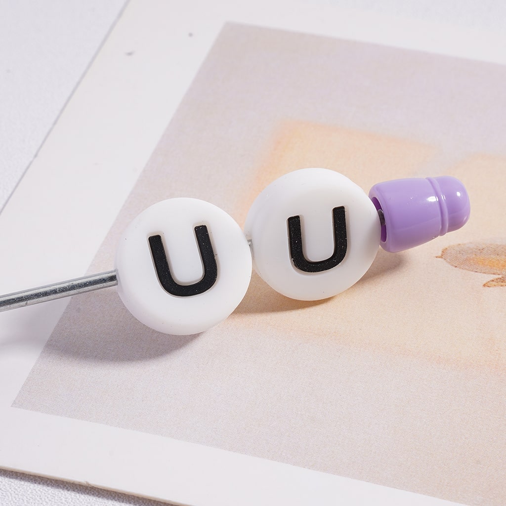 Mini Flat Round Alphabet English Letters Prints Silicone Beads (The Hole is Horizontal, not Vertical)