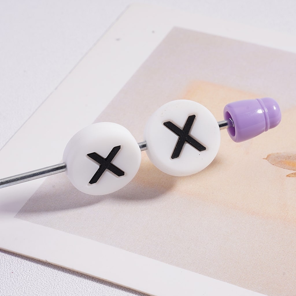 Mini Flat Round Alphabet English Letters Prints Silicone Beads (The Hole is Horizontal, not Vertical)