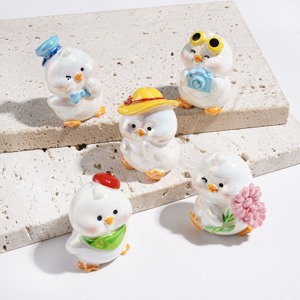 UV-Coated White Duck Acrylic Beads with Yellow Feet, Outdoor Scenery Series, Random Mix