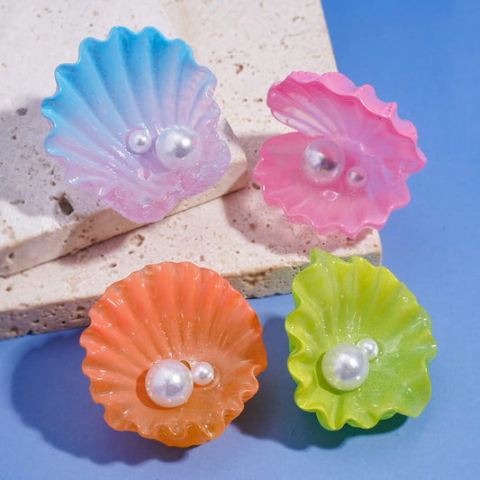 Ocean-Themed Acrylic Scallop and Conch Beads with White Pearl Accents, Random Mix