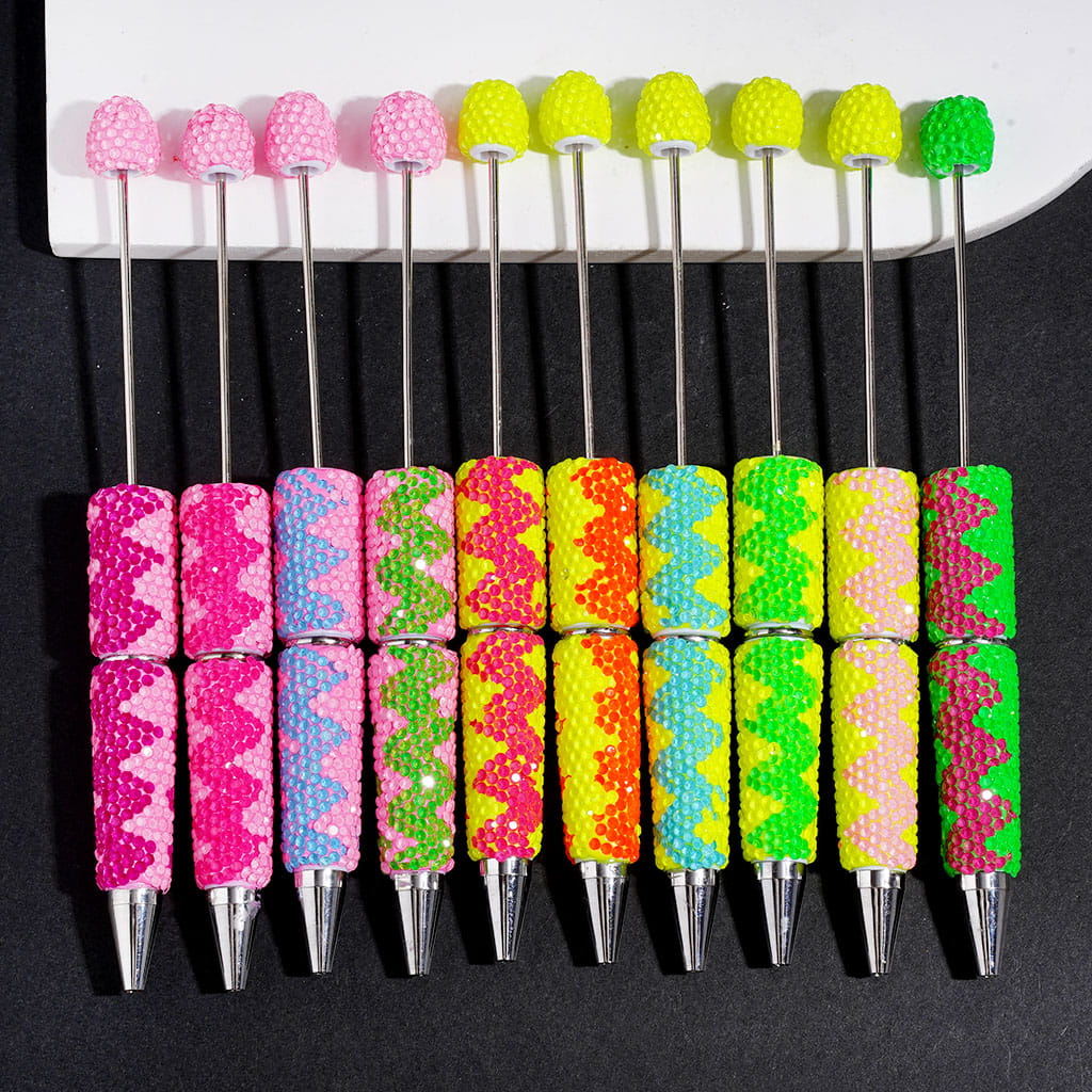 Neon Color Rhinestone Beadable Clay Pens with Vertical Wavy Shape, Various Colors Random Mix