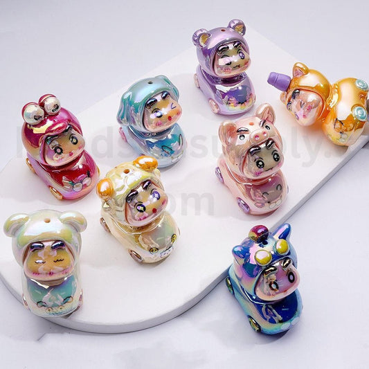 UV Coating Cute Crayo Drives the Car Shin-cha in Animal Costume Acrylic Beads, 34*37*37MM, Random Mix
