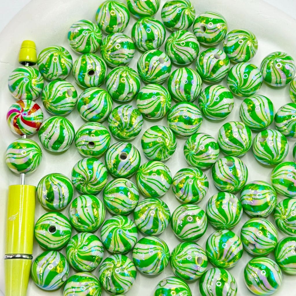 Colorful Striped Lines  Christmas Red and Green Round Acrylic Beads,  Random Mix,16MM