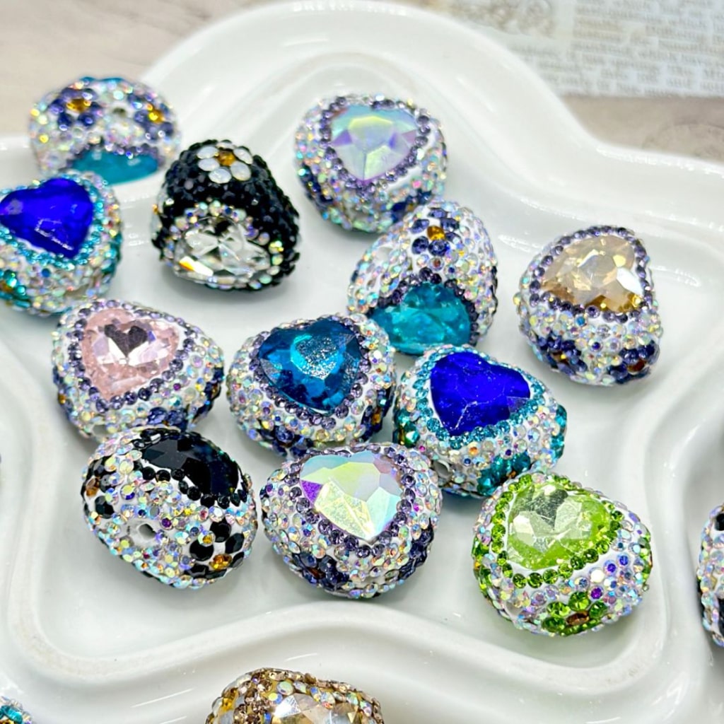 Bling Bling Large Heart with Colorful Rhinestones, Diamond, and Clay Beads, Random Mix, Around 22*17MM