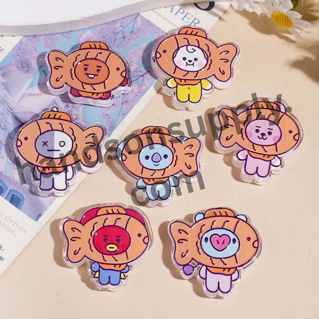 Whimsical Korean Boy Group Character Series with Sea Bream Cake Hat Semi-Clear Acrylic Beads, Random Mix