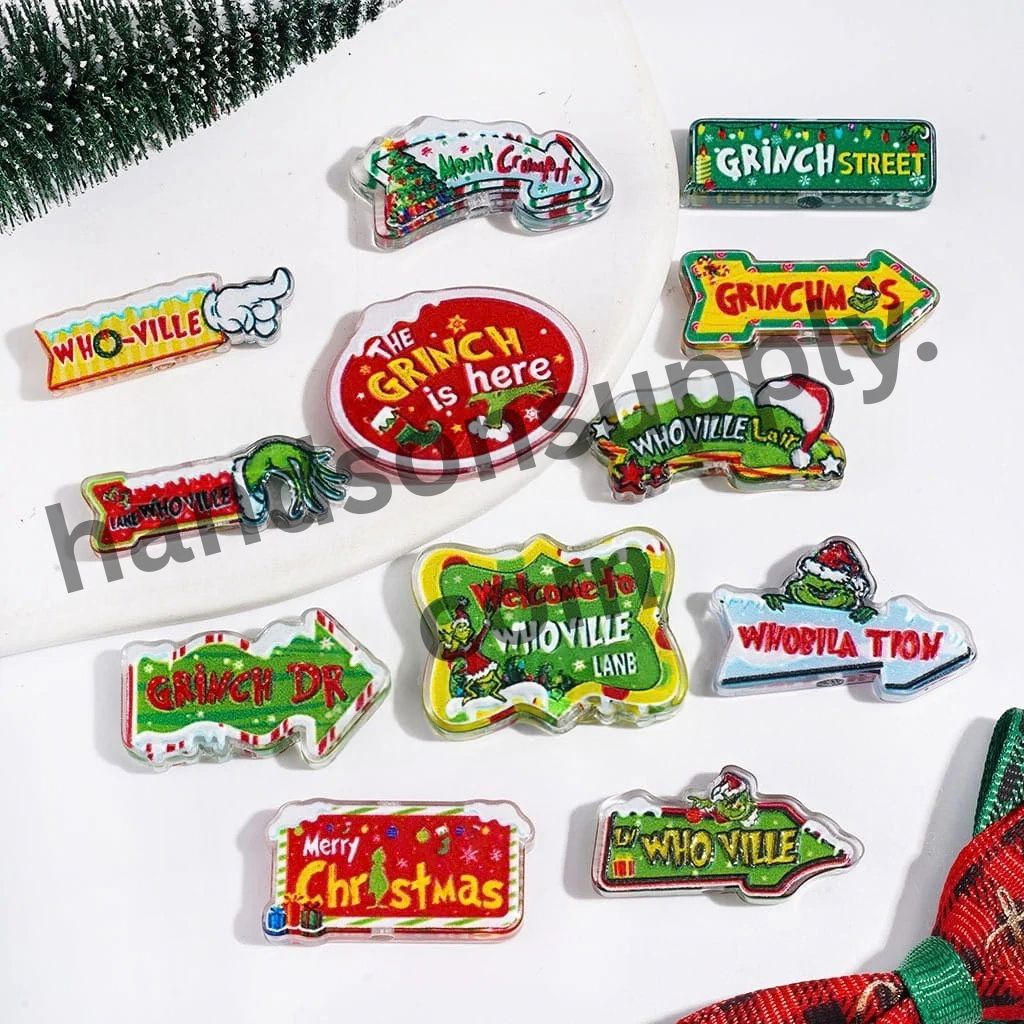 Festive Green Christmas Character Slogans and Street Sign Design Semi-Clear Acrylic Beads, Random Mix