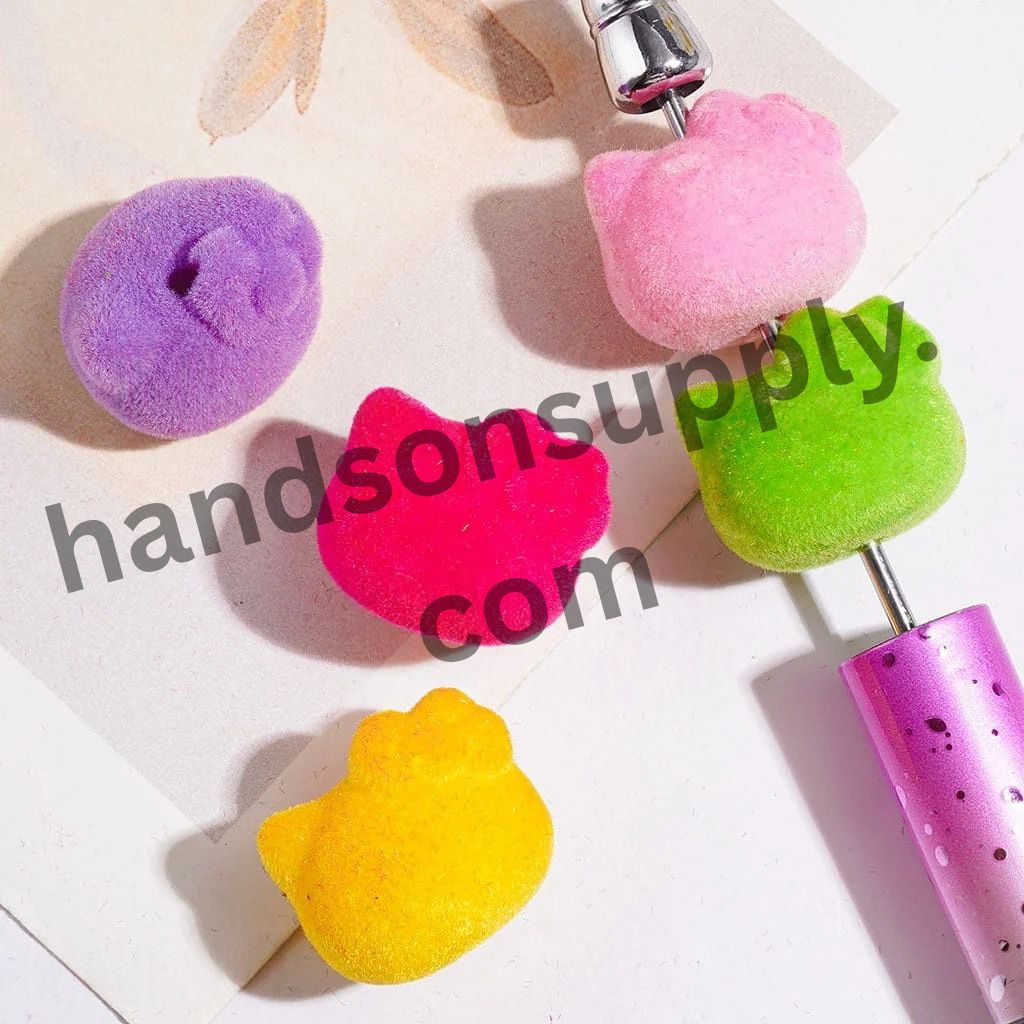 Fluffy Flocked Cat Character Head with Bowtie Acrylic Beads, 20*17MM, Assorted Colors, Random Mix