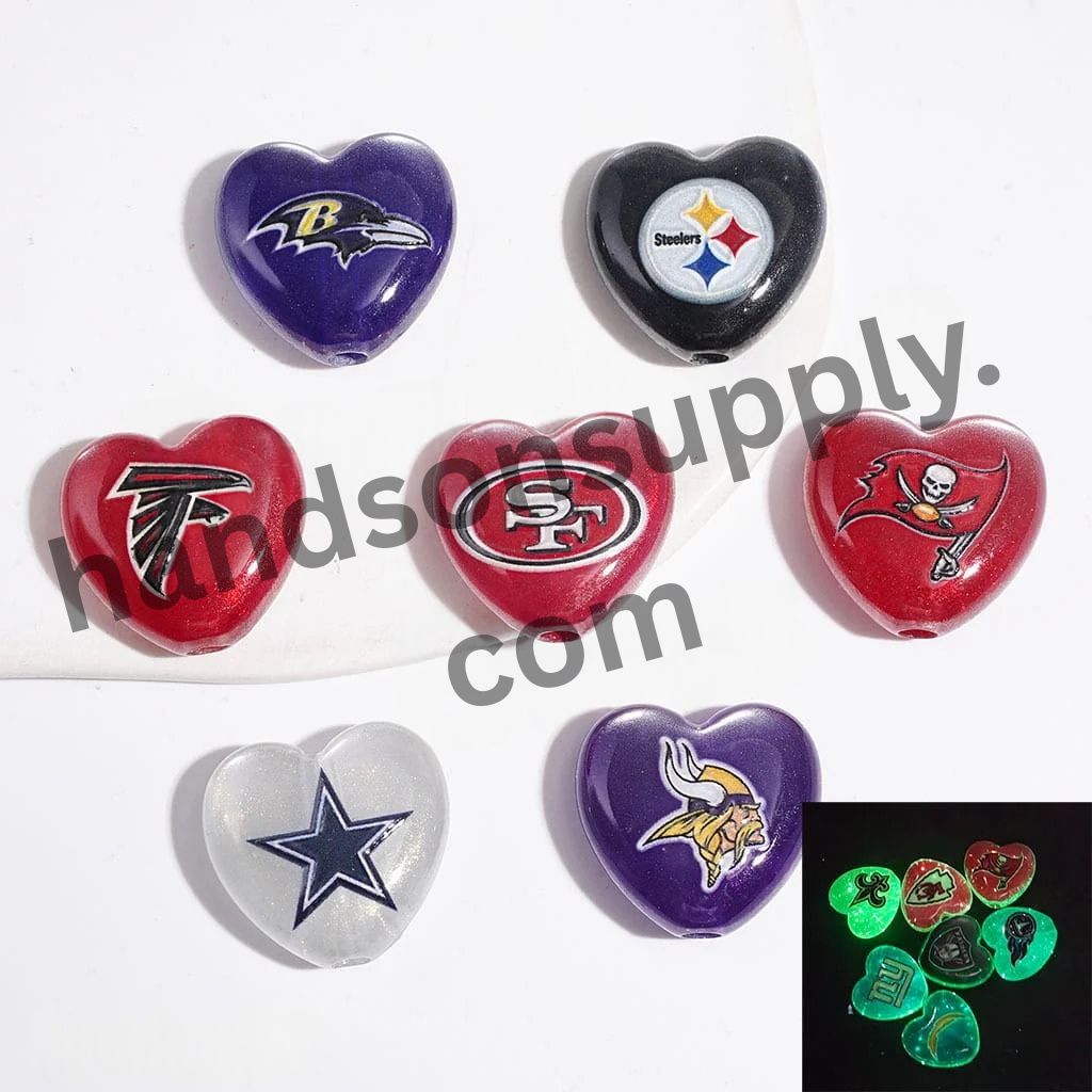 Luminous American Football Team Series Cat-Eye Style with Gold Glitter Heart Shape Acrylic Beads, 24*23MM, Random Mix
