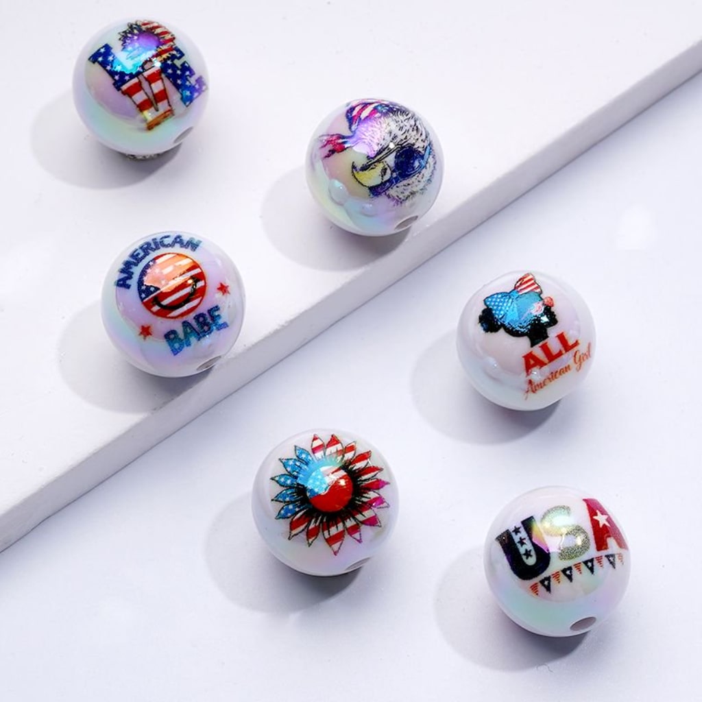 USA American National Flag UV Coating Patriotism Series White Round Acrylic Beads, 16MM, Random Mix
