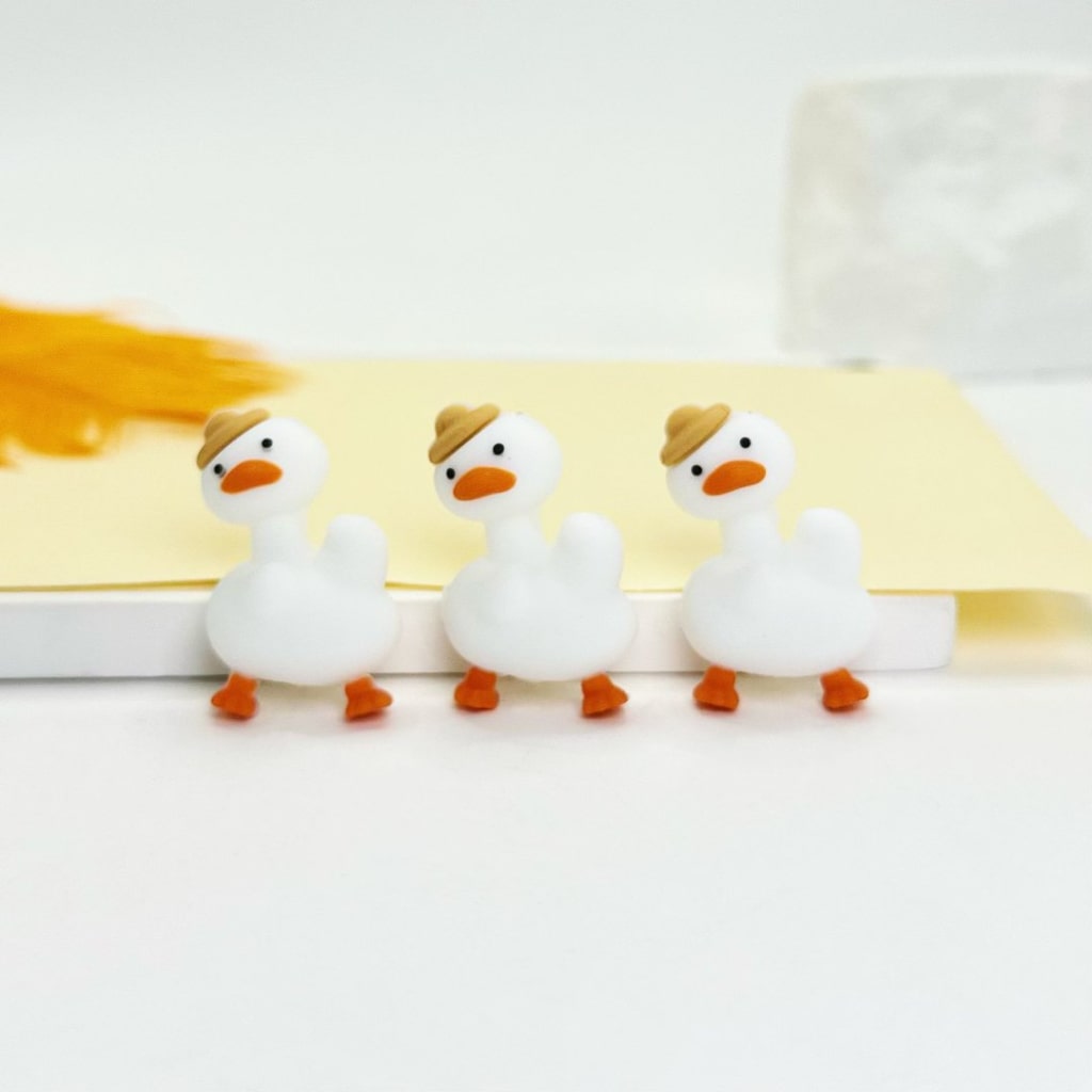 Cute Design with Brown Hat Cap 3D White Duckling Silicone Focal Beads