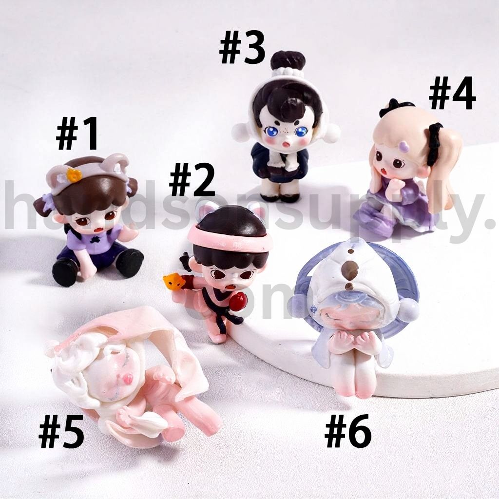 Cute Kawaii Character Charming Cartoon Girl Acrylic Figures Jewelry Accessories (No Hole)