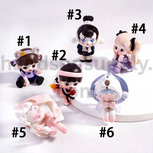Cute Kawaii Character Charming Cartoon Girl Acrylic Figures Jewelry Accessories (No Hole)