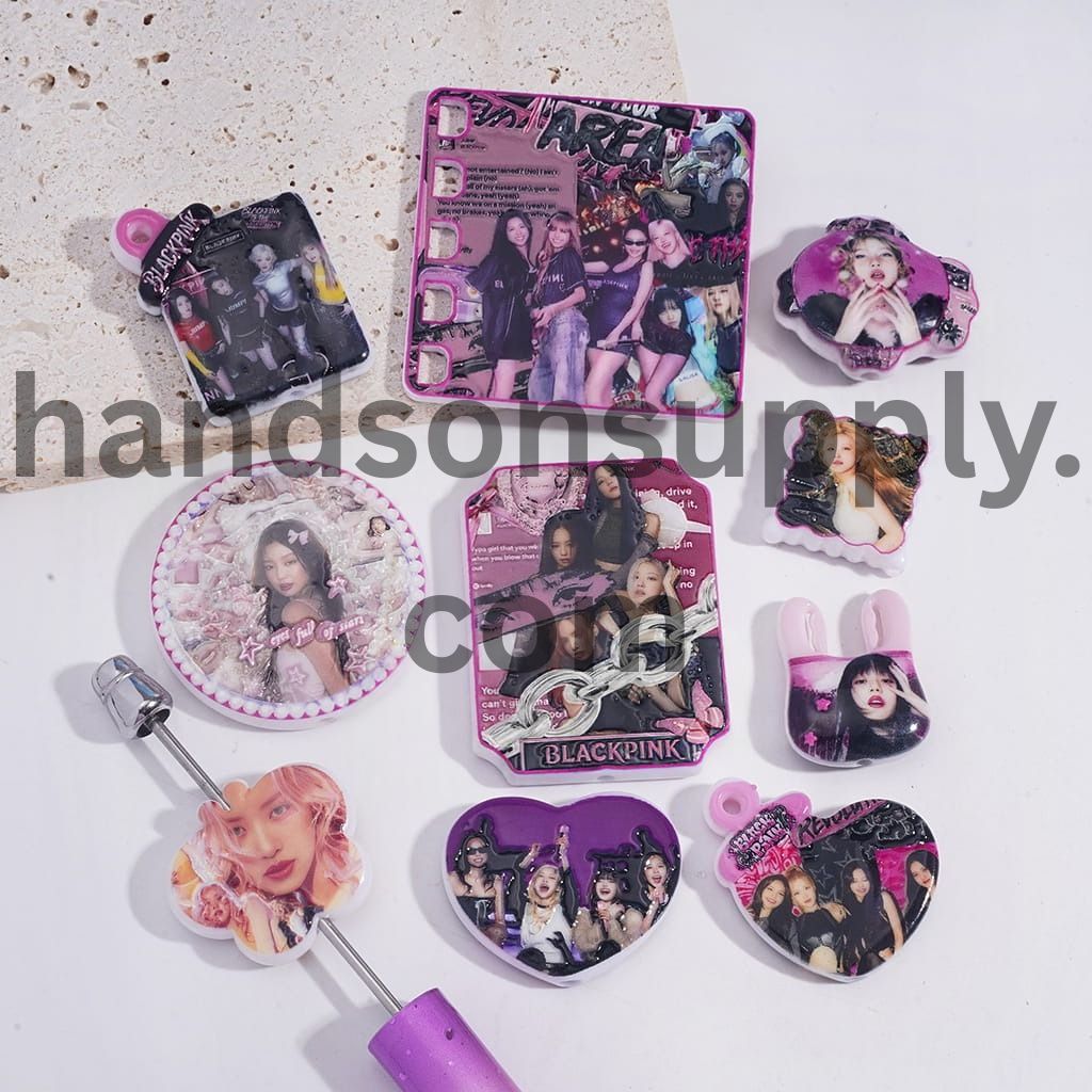 Cute K-Pop Theme Korean Popular Princess Girl Group Prints Acrylic Beads Pendants Random Mix