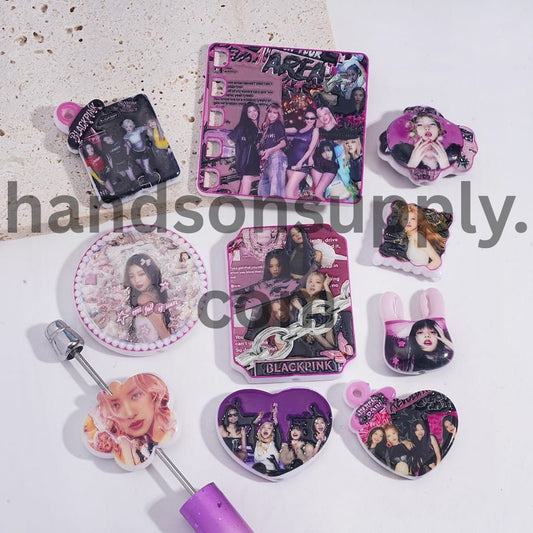 Cute K-Pop Theme Korean Popular Princess Girl Group Prints Acrylic Beads Pendants Random Mix
