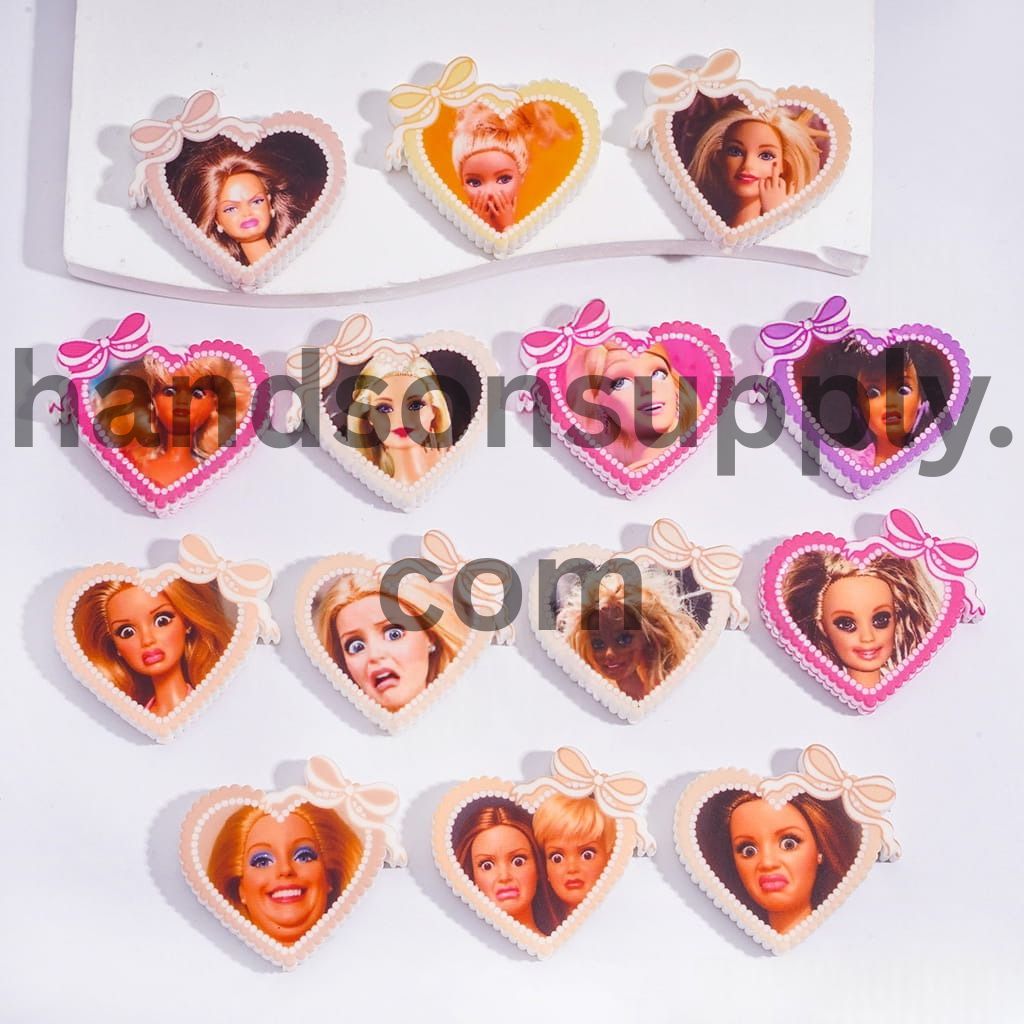 Bowtie Fashion Doll, Various Facial Expressions Flat Heart Shape Silicone Focal Beads Random Mix