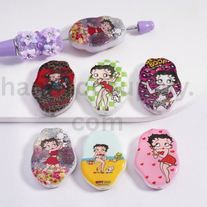 Old Girl Character Costume Fashion Girl Acrylic Beads 28*37MM, Random Mix