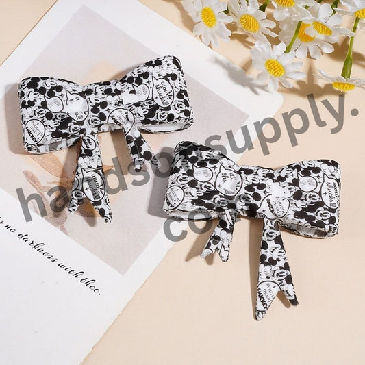 Adorable Vintage Animation Mouse Character Printed Bow-Shaped Silicone Focal Beads, 53*59MM
