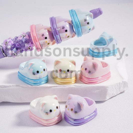 UV Coated Hello Kitty Cute Cat Inspired Acrylic Slipper Beads 20*28MM, Random Mix