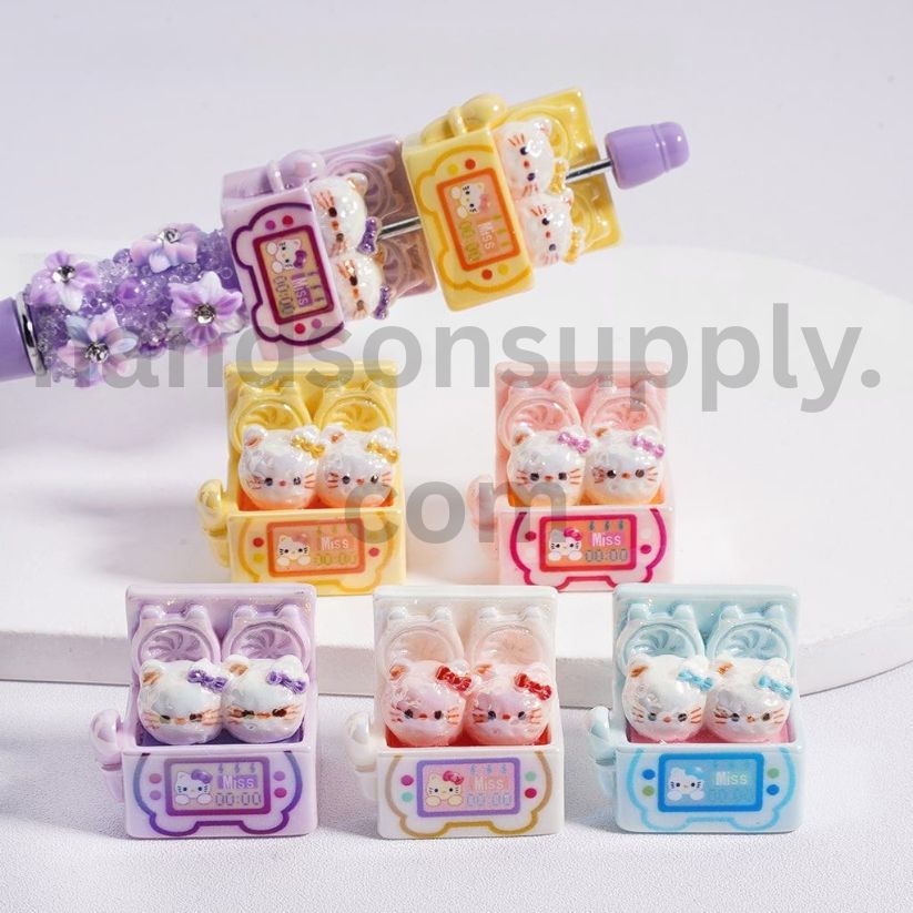 UV Coated Hello Kitty Cute Cat Face Ice Cream Machine Acrylic Beads 26*18*25MM, Random Mix