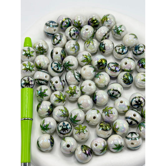 UV Coating White Acrylic Beads with Green Leaves, Random Mix, 16MM