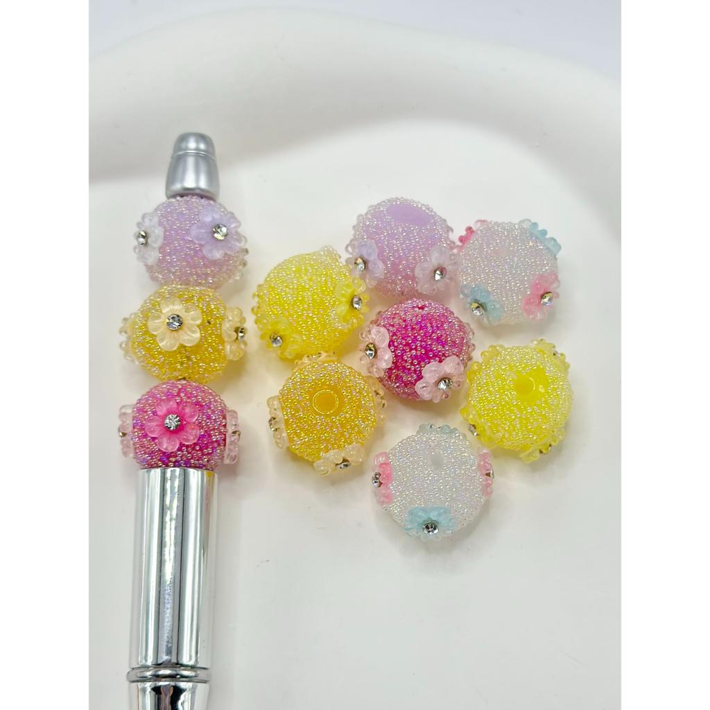 Small AB Color Rhinestones with Hard Sugar Acrylic Beads in Solid Colors and Small Flowers with Diamond, 14mm, Random Mix