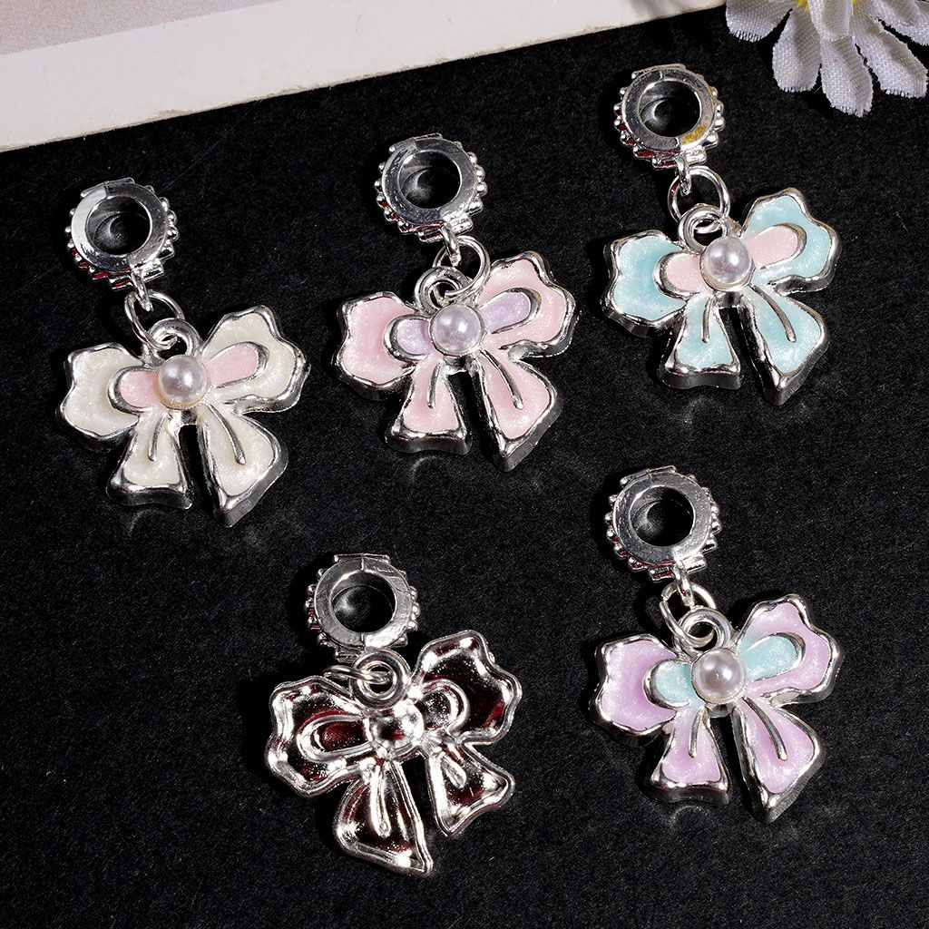 Silver Alloy Bail Loop Beads with Charm Pendants Double Colors Bowtie and Half-Shell White Pearl, Jewelry Accessories, Multi-Color Random Mix